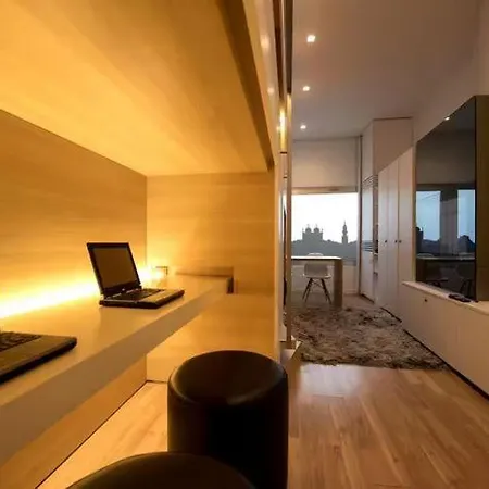 Space Shuttle - Tiny House Apartment *