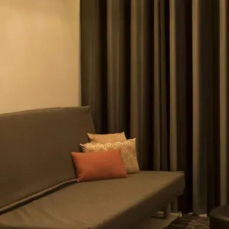 Space Shuttle - Tiny House *